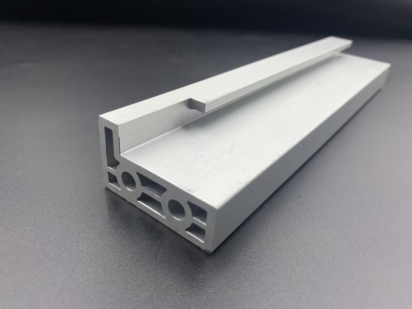妖精视频免费在线观看新能源汽車配件